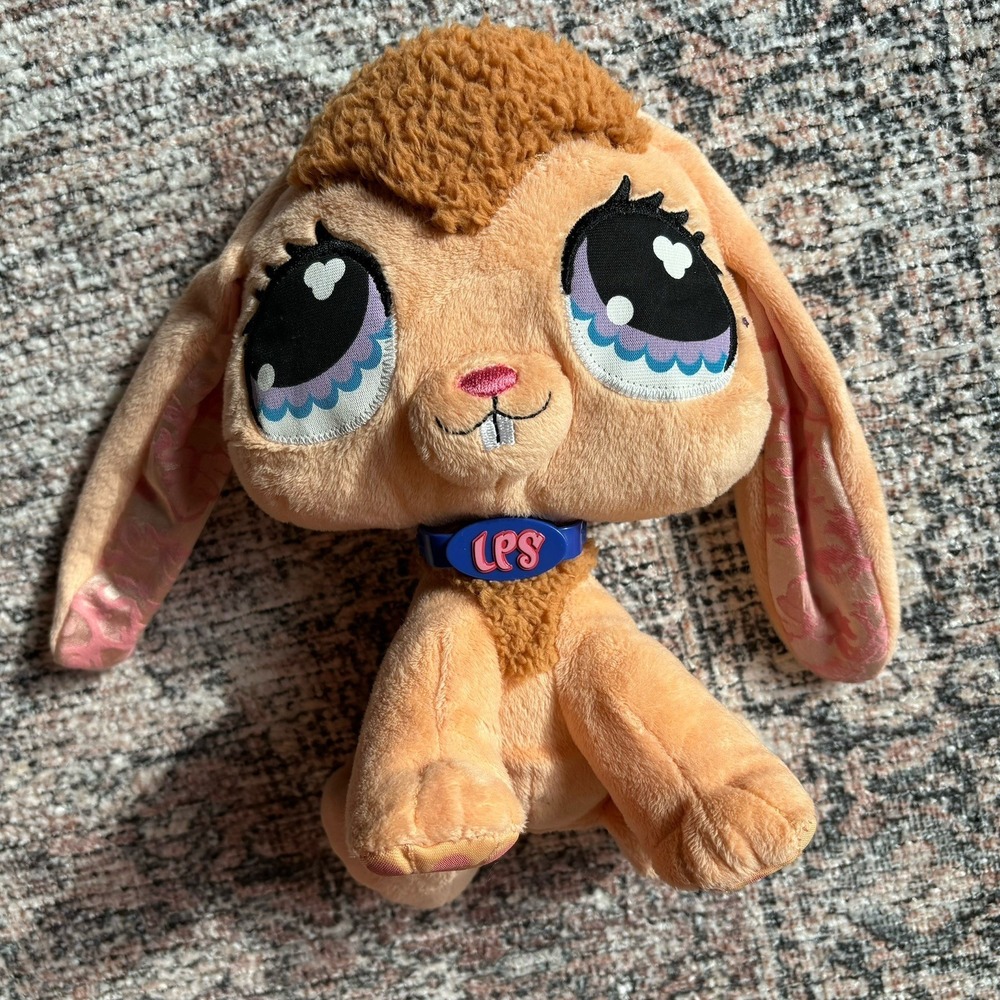 Littlest Pet Shop VIP Bunny Plush Peach Lop Ear Hasbro 2007 LPS Stuffed Animal